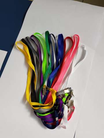 Cordões Coloridos c/ Presilha